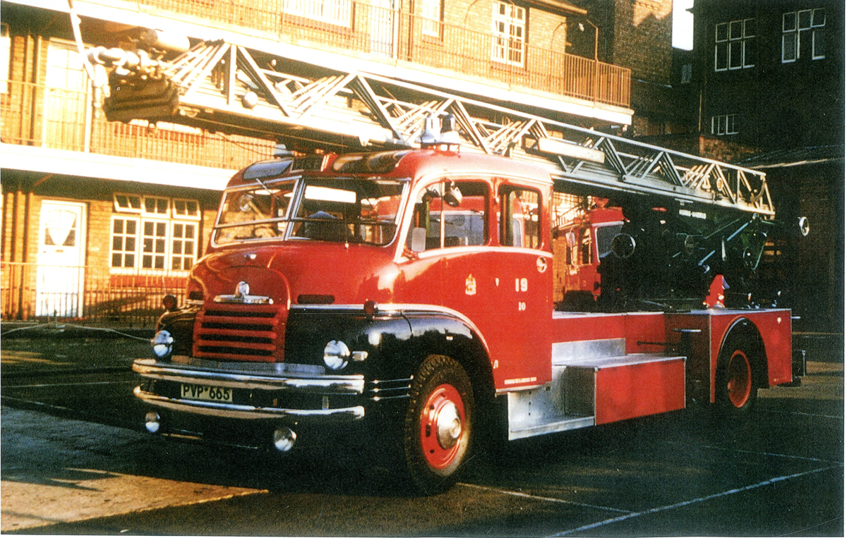 Bedford S-type fire engine  - Image 6