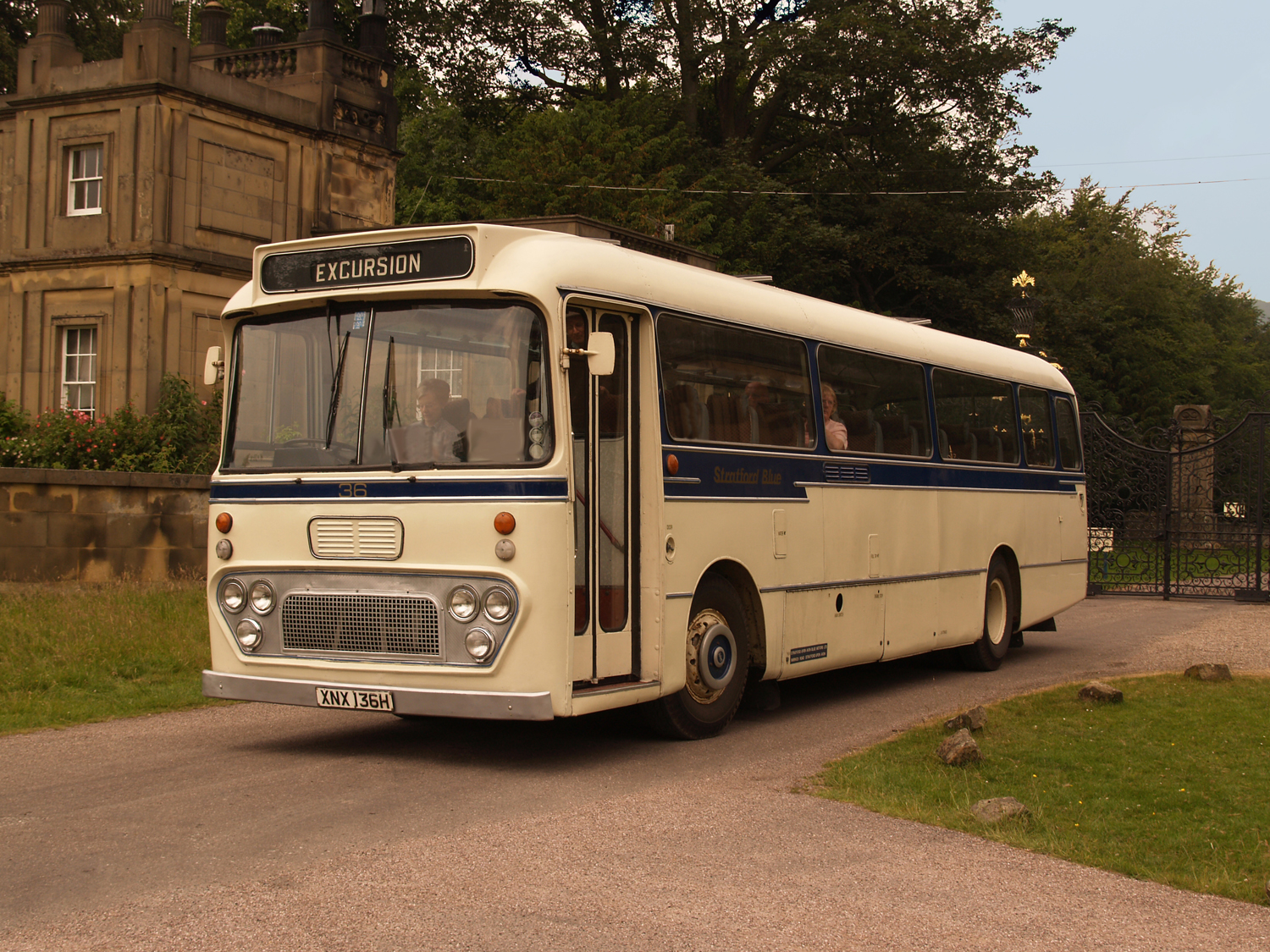 Leyland Leopard chassis with Alexander dual-purpose bodywork - Image 4