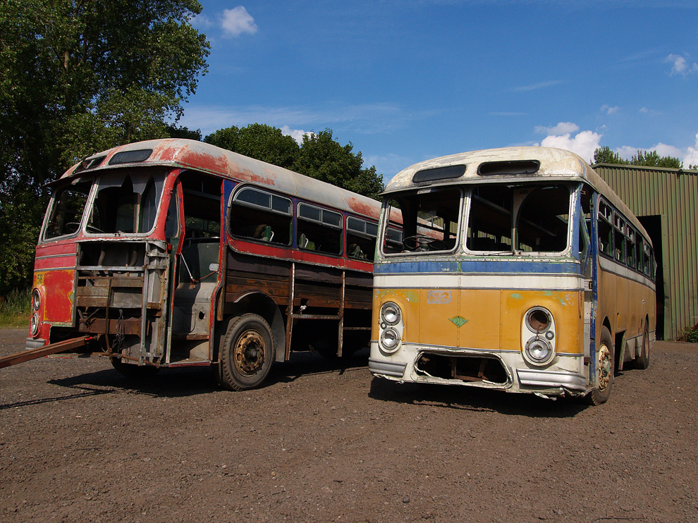 Guy Arab LUF chassis with Willowbrook Viking C41F coach body - Image 5